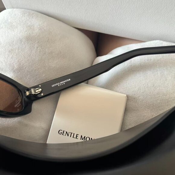 Gentle Monster LIX Black Rectangular Sunglasses Brown Lens BOLD Collection main image 6